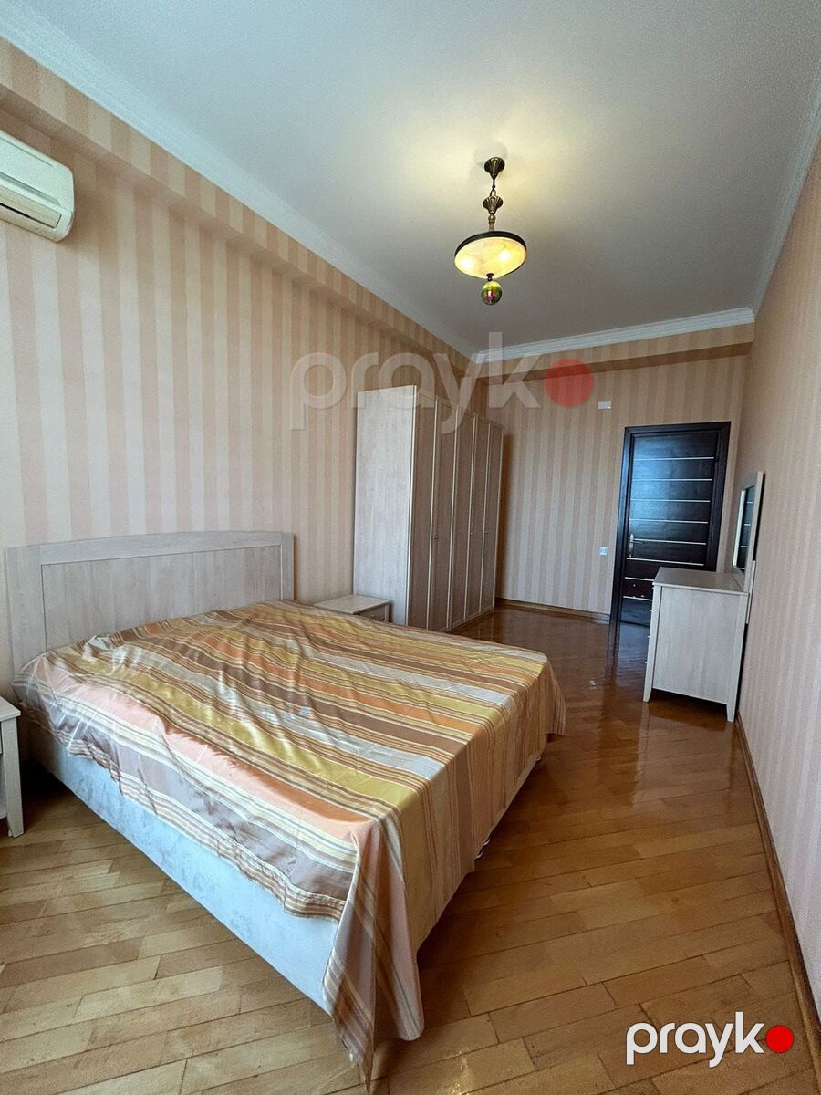İcarəyə verilir 4 otaqlı yeni tikili 200 m² — Mənzil, Bakı (8)