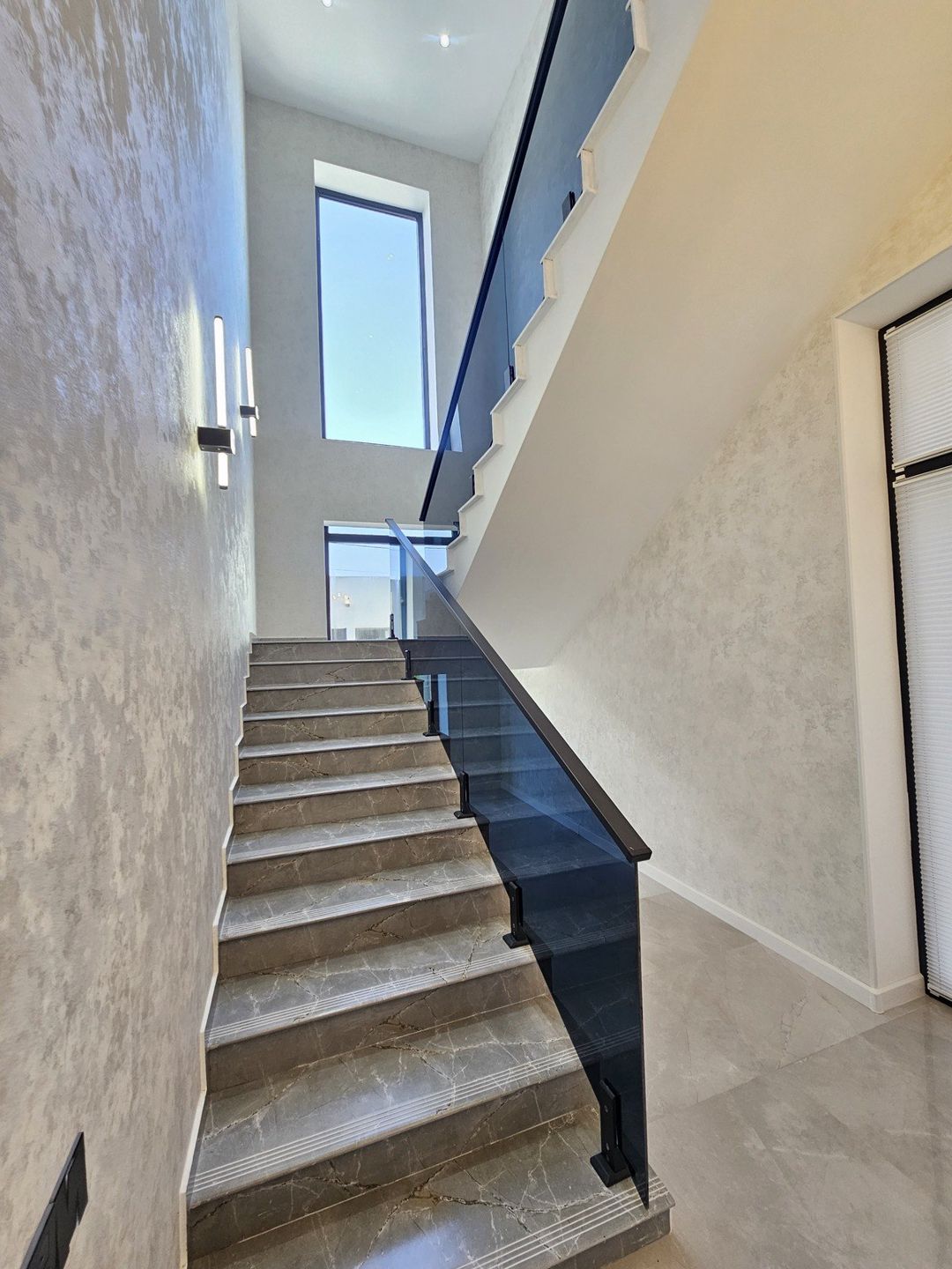 Satılır 4 otaqlı həyət evi/bağ evi 250 m² — Ev, villa, Bakı (11)