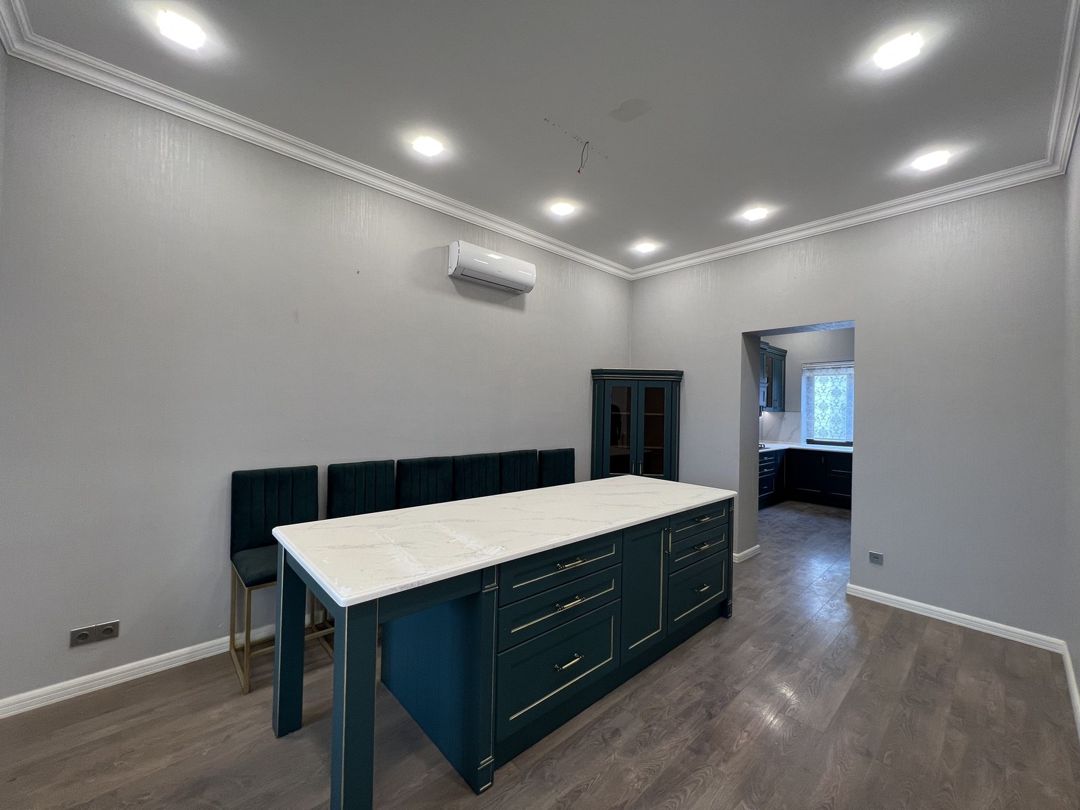 Satılır 5 otaqlı həyət evi/bağ evi 400 m² — Ev, villa, Bakı (11)