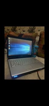 Toshiba Satellite noutbuk - Ekran: təxminən 13–14 düym, HD mat ekran — Toshiba