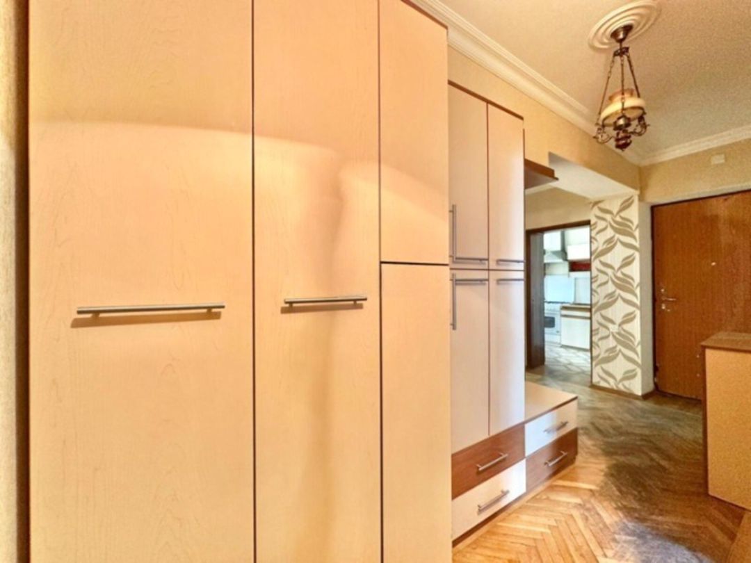Satılır 4 otaqlı köhnə tikili 105 m² — Mənzil, Bakı (2)