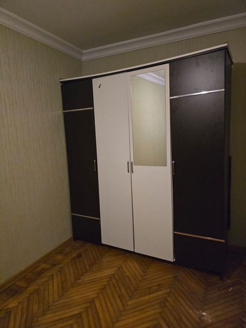 İki qapılı dolab, eni 180 sm, güzgülü