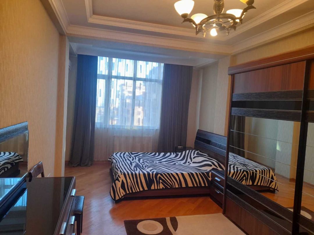 Satılır 4 otaqlı yeni tikili 172 m² — Mənzil, Bakı (5)