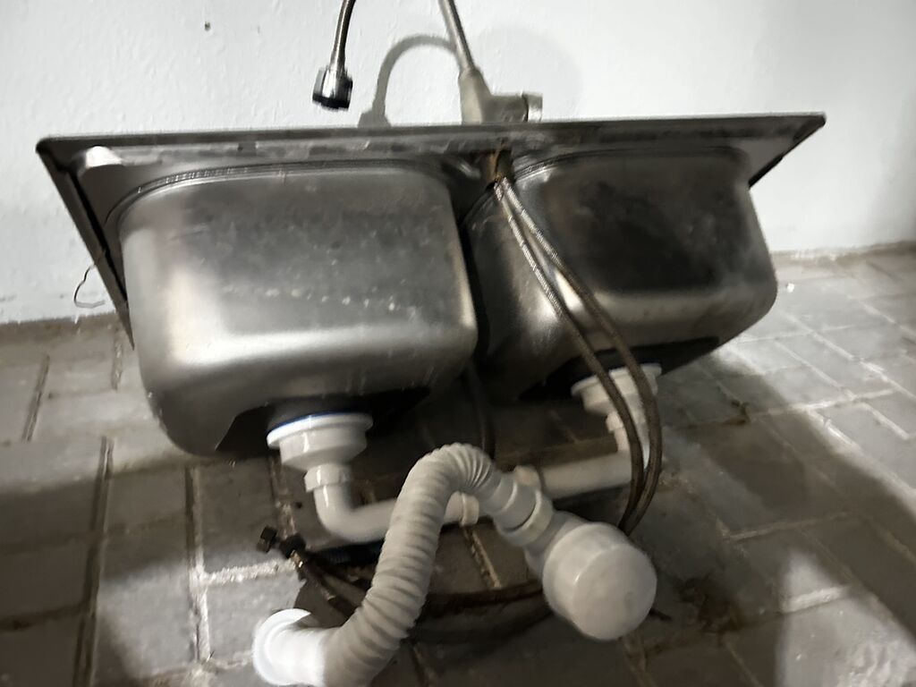 Mətbəx üçün ikigözlü paslanmayan polad lavabo dəsti - Material — Santexnika, Digah