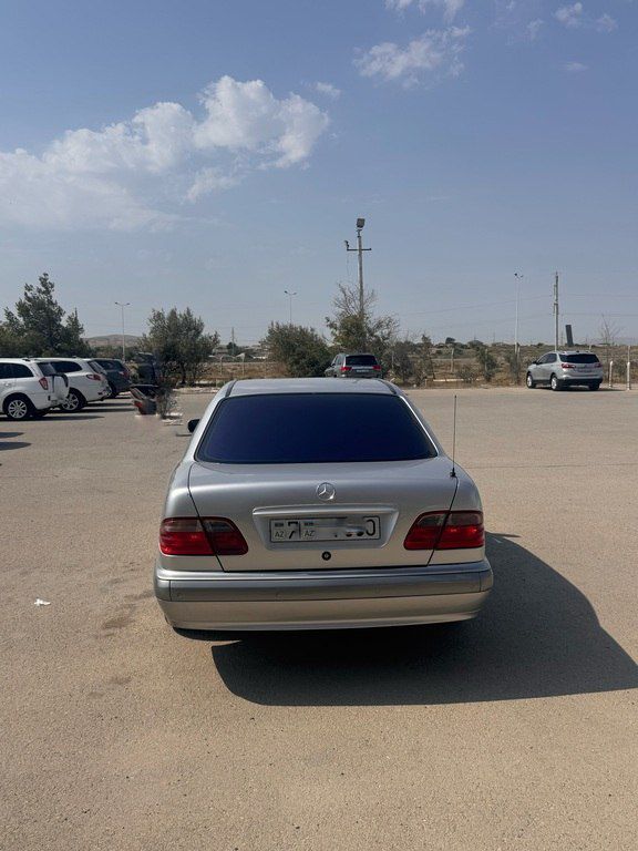 Mercedes E 220, 2.2 L, 2001 il, 530 000 km — Avtomobillər, Bakı (3)