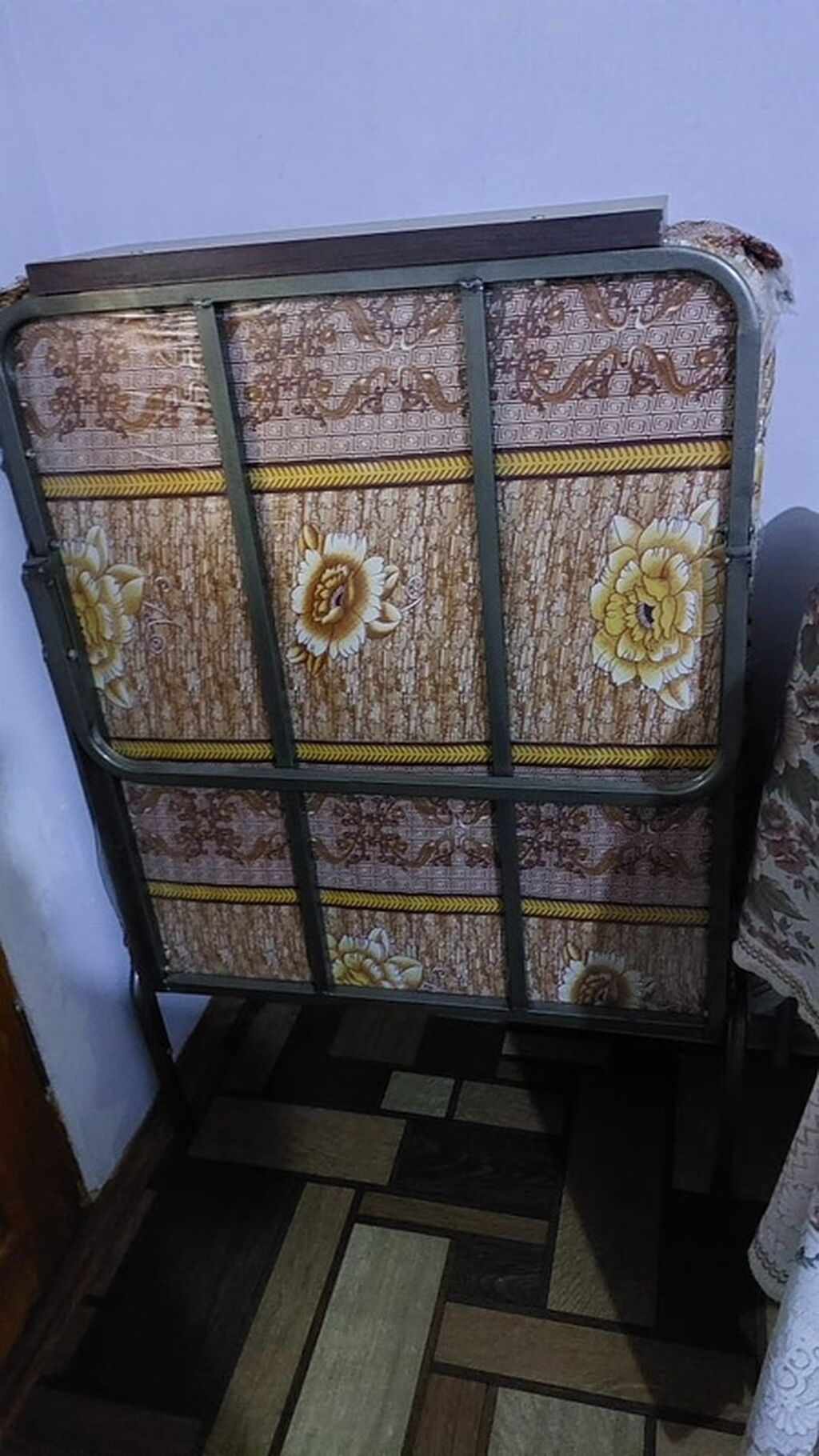 İşlənmiş, Matraslı raskladuşka — Çətir çarpayıları, Sumqayıt (3)