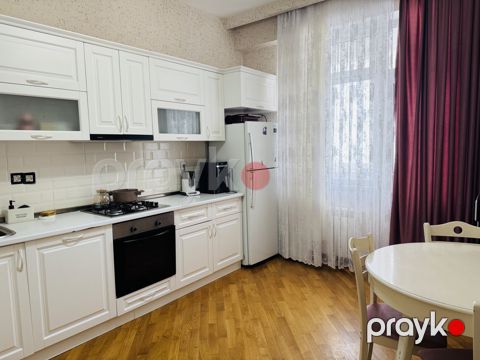 Satılır 3 otaqlı yeni tikili 115 m²
