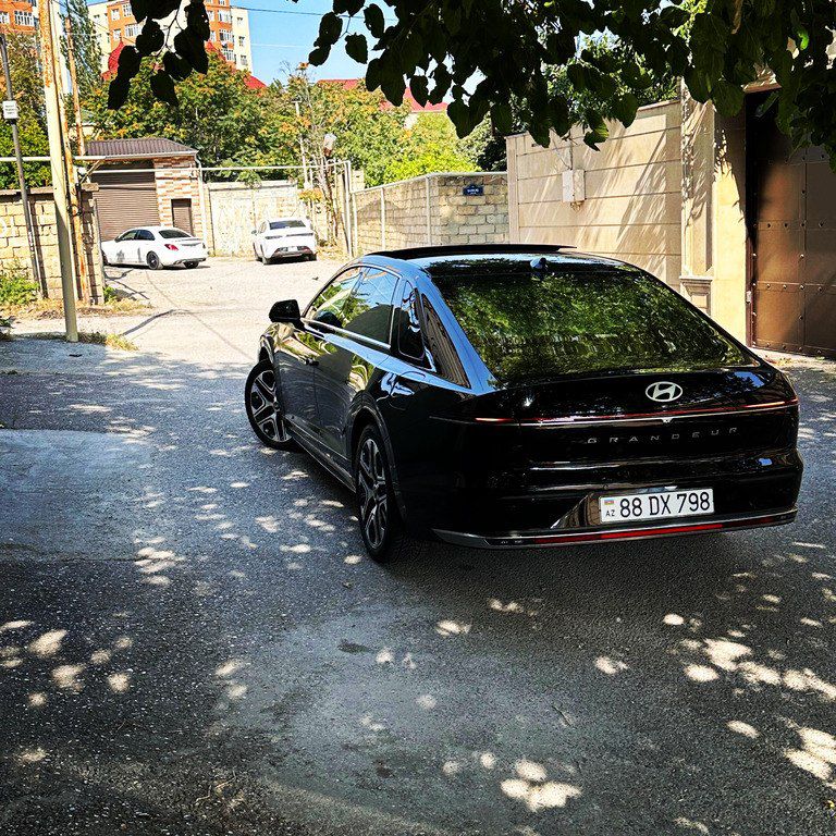 Hyundai Grandeur, 1.6 L, 1.49 kWh, 2023 il, 109 000 km — Avtomobillər, Bakı (2)