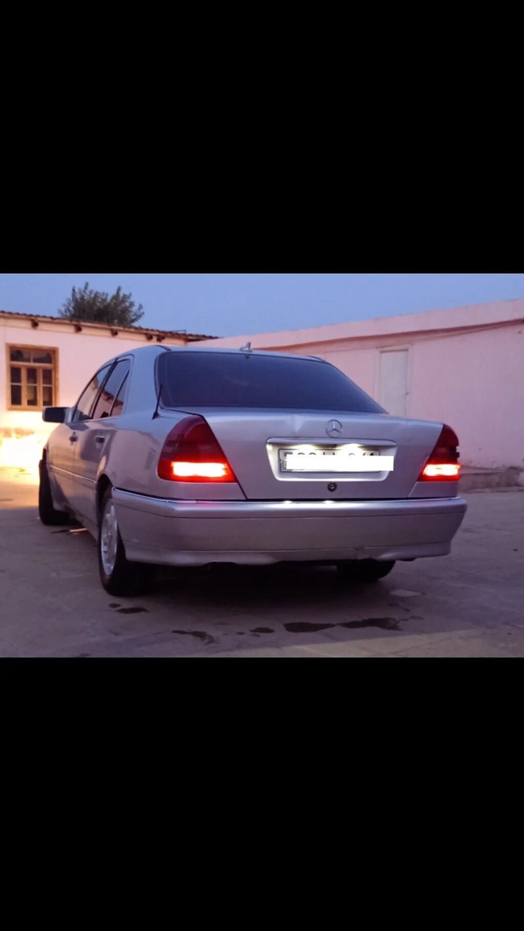 Mercedes-Benz C 180: 1.8 l | 1994 il Sedan