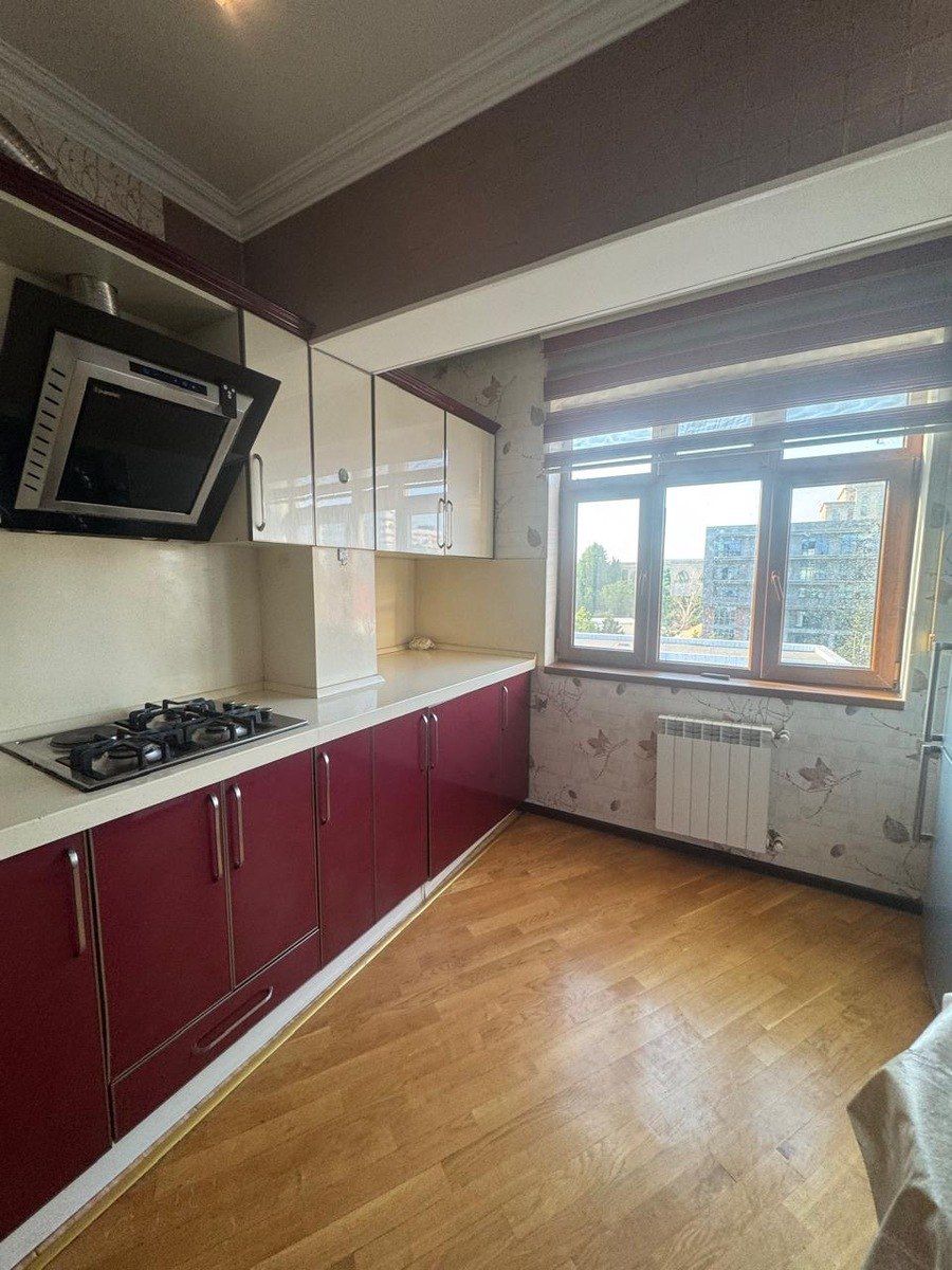 Satılır 2 otaqlı köhnə tikili 65 m² — Mənzil, Bakı (12)