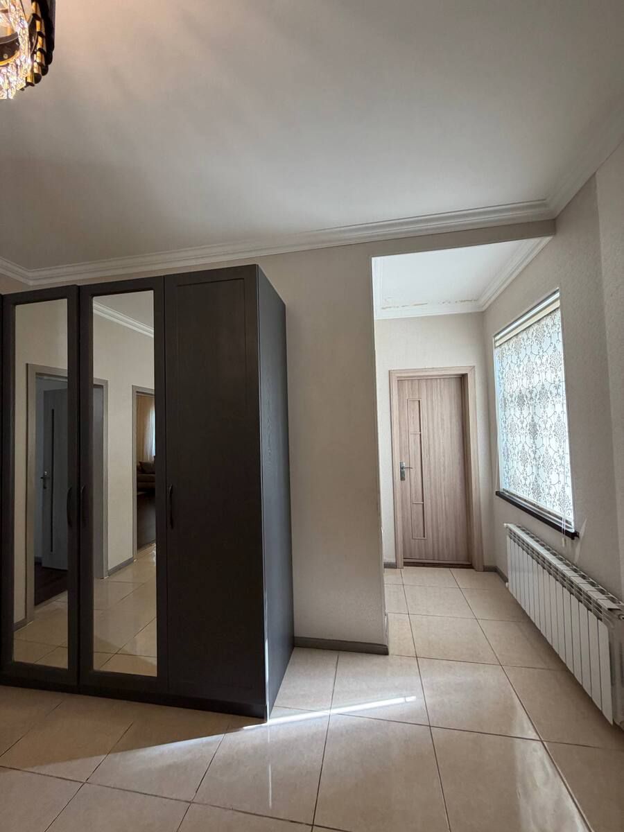 Satılır 5 otaqlı həyət evi/bağ evi 240 m² — Ev, villa, Bakı (12)