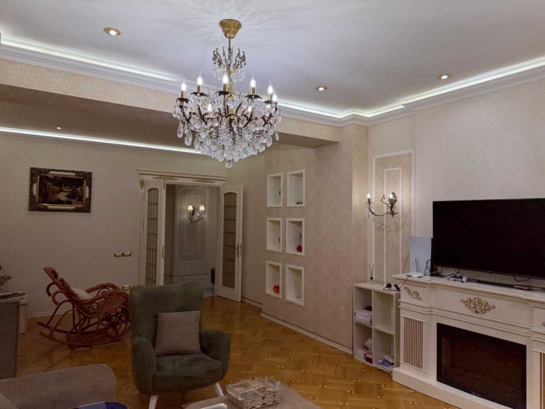 Satılır 4 otaqlı yeni tikili 180 m² — Mənzil, Bakı (8)