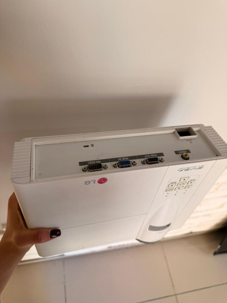 Proyektor LG — Səs texnikası, Bakı (3)