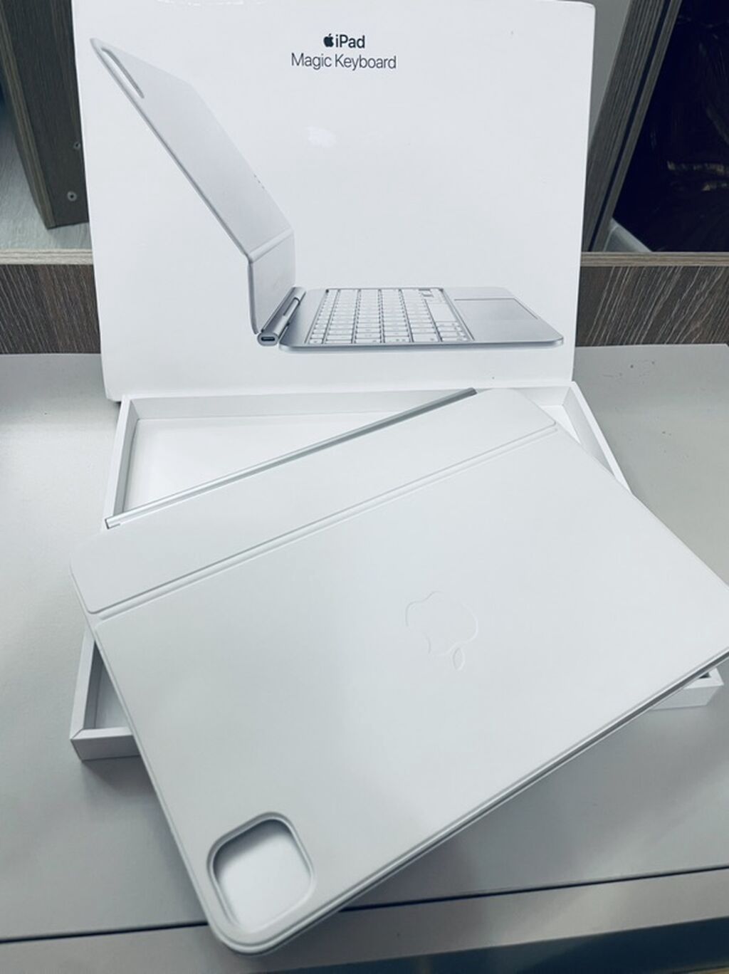 Məhsul: Apple iPad pro m4 m5 Magic Keyboard (ağ rəng) Təsvir: - iPad — Planshet aksesuarları, Bakı (4)