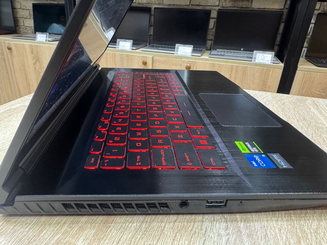 Noutbuk MSI Thin GF63 RTX4050 — Elektronika, Bakı (6)