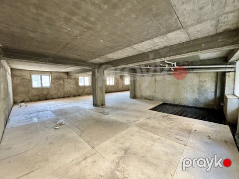 Satılır obyekt 400 m²