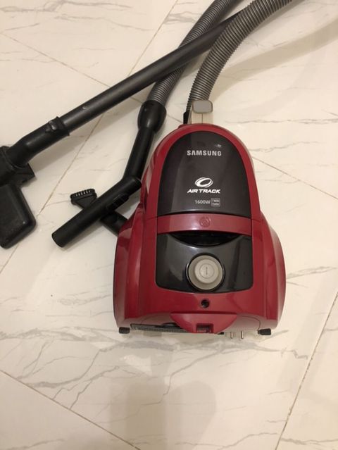 Samsung Air Track tozsoran - Güc: 1600W - Texnologiya: Air Track hava — Masazır