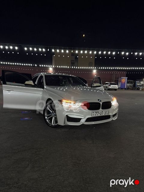 BMW 328: 2 l | 2016 il Sedan