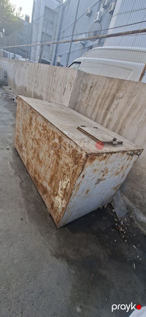 Metal yanacaq/smayazka (çən/konteyner) - qalın divarlı polad, 2,0–2,2 m — Bakı