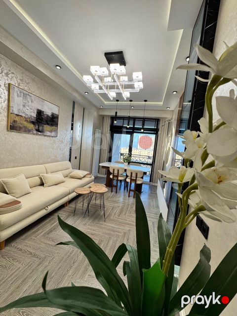 Satılır 2 otaqlı yeni tikili 70 m²