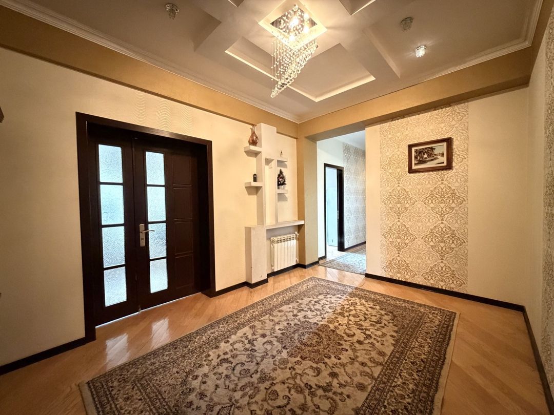 İcarəyə verilir 3 otaqlı yeni tikili 130 m² — Mənzil, Bakı (11)