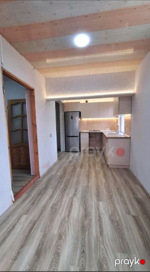 Satılır 3 otaqlı həyət evi/bağ evi 80 m²