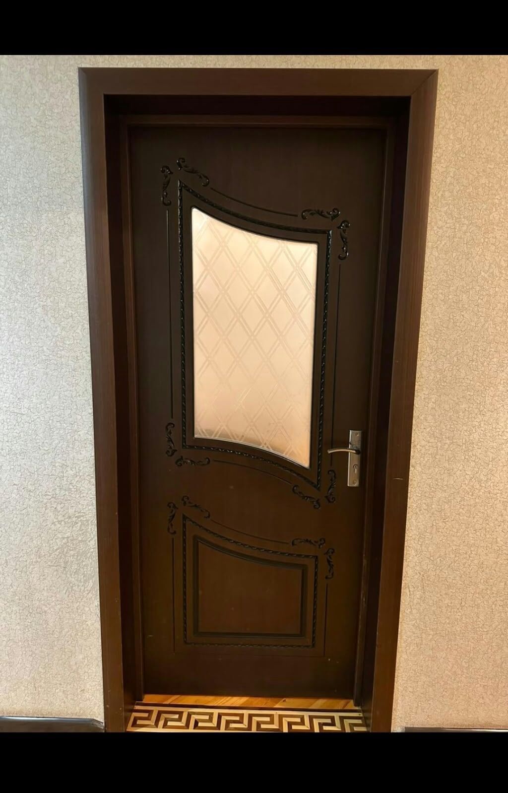 Cava💎 otaq qapisi ela veziyetde 4 eded 100 m ( 1 ededi) edirim yoxdu — Mallar, Bakı