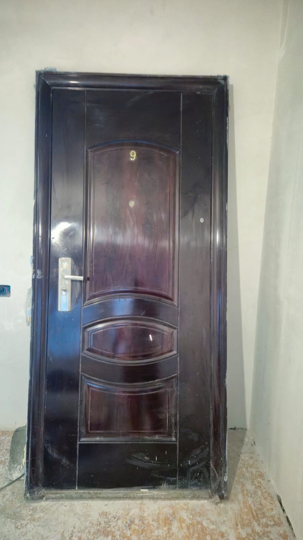 Dəmir giriş qapısı - Material: möhkəm metal konstruksiya, səthində — Mallar, Masazır