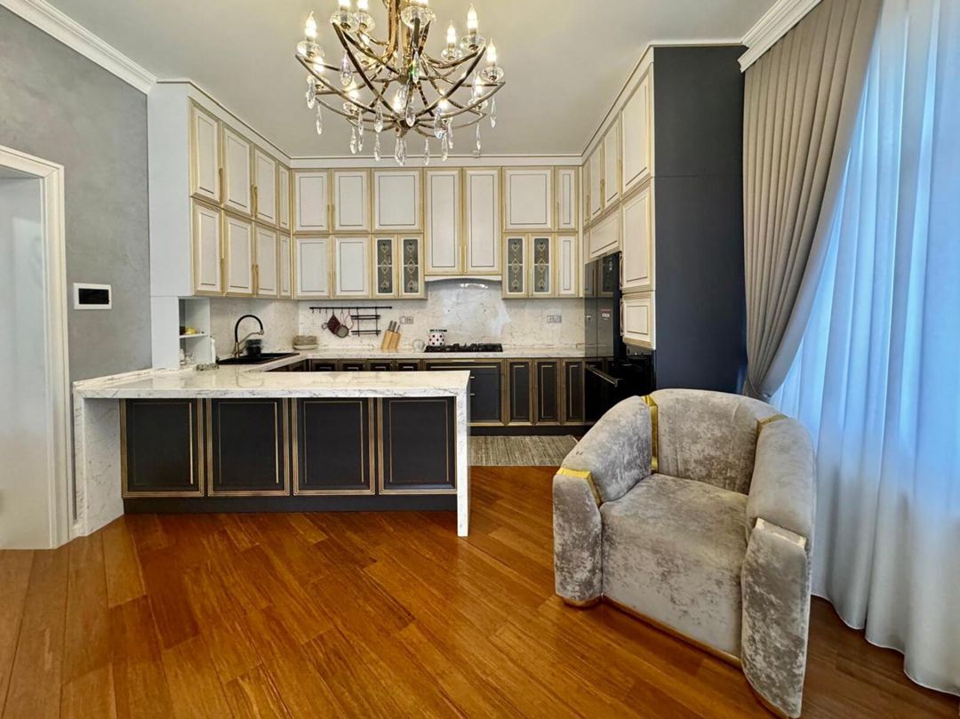 Satılır 8 otaqlı həyət evi/bağ evi 280 m² — Ev, villa, Bakı (9)