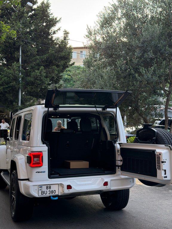 Jeep Wrangler, 2.0 L, 17.3 kWh, 2022 il, 88 000 km — Avtomobillər, Bakı (8)