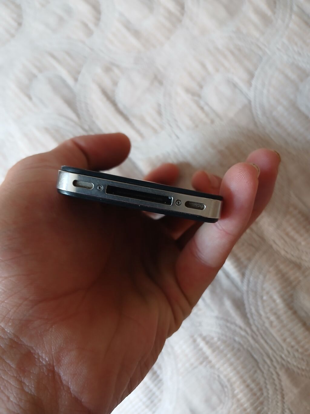 IPhone 4, Qara, Qırıq — Apple iPhone, Xaçmaz (4)