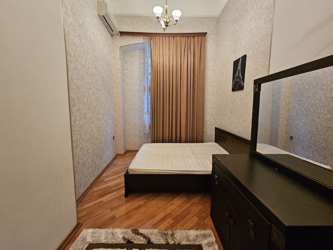 İcarəyə verilir 3 otaqlı köhnə tikili 120 m² — Mənzil, Bakı (8)