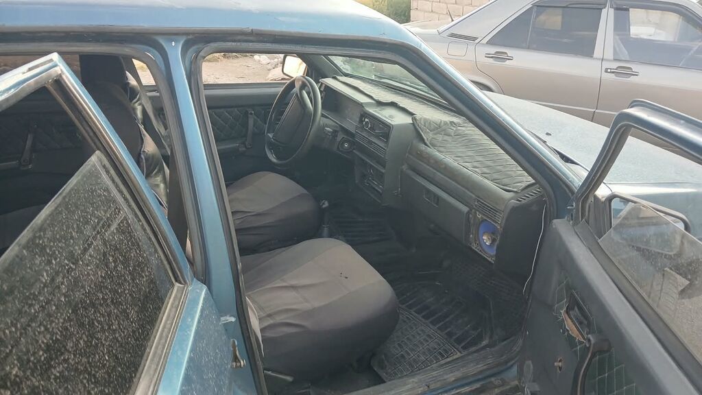 Lada Samara (VAZ 21099) sedan, mavi rəng, mexaniki ötürmə