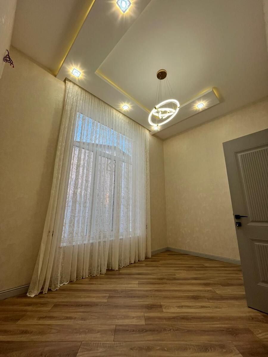 Satılır 4 otaqlı həyət evi/bağ evi 200 m² — Ev, villa, Bakı (10)