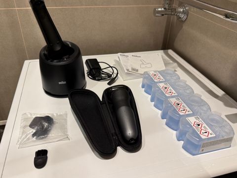 Braun Series 7 Clean & Charge