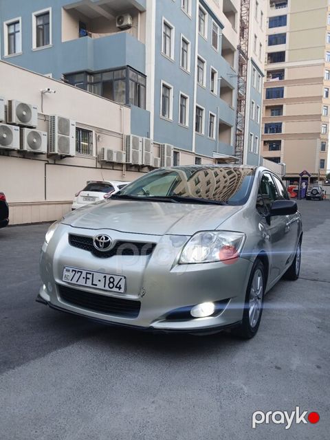 Toyota Corolla, 1.4 L, 2007 il, 271 000 km