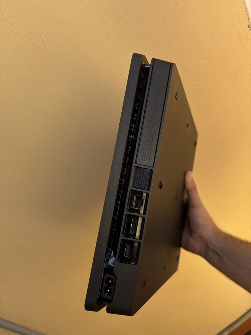 Sony PlayStation 4 Slim oyun konsolu İdeal vəziyyətdə ps4 slim — Elektronika, Digah (2)