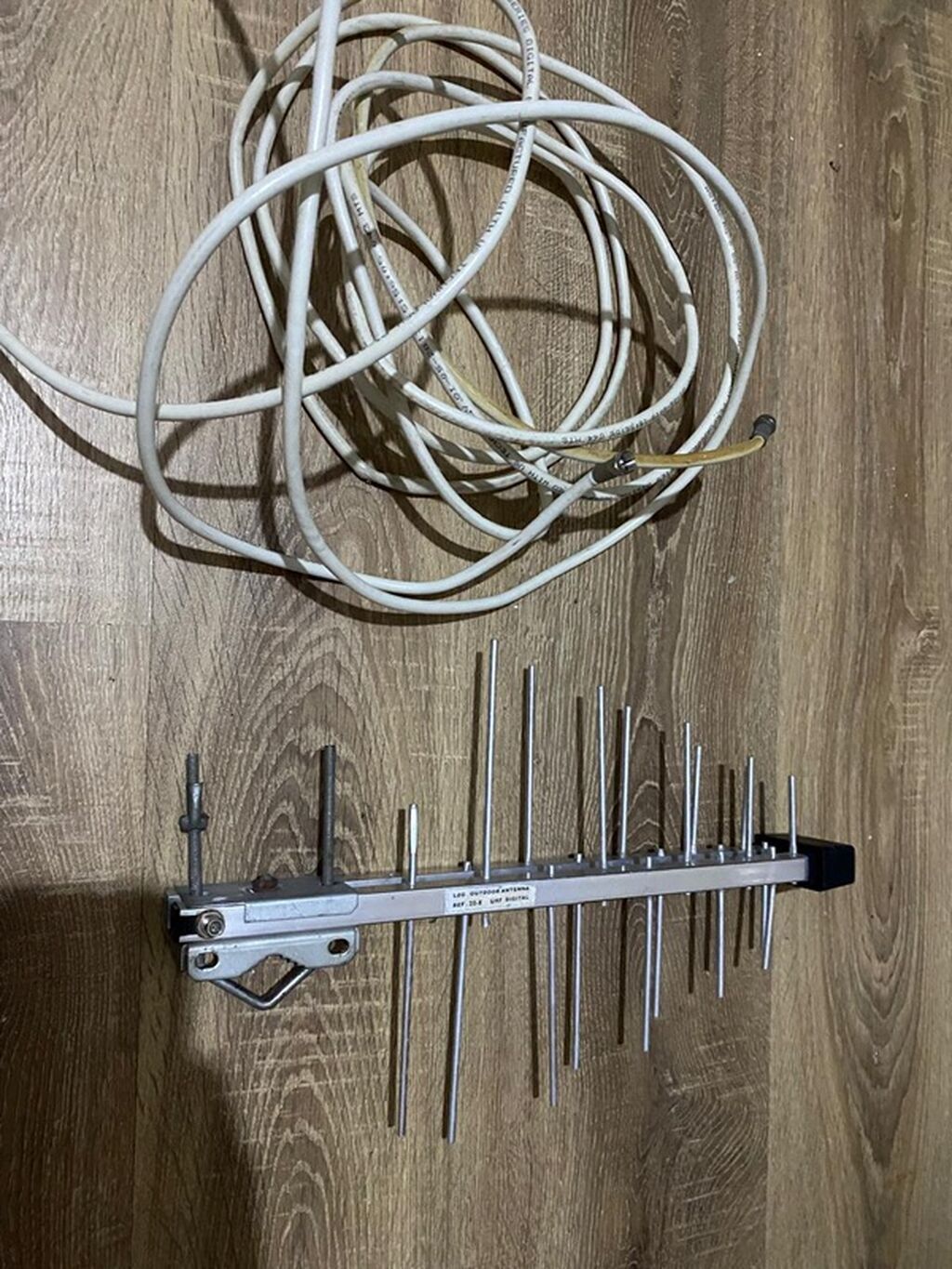 Yagi tipli yönləndirilən antena və koaksial kabel dəsti. Tam — TV və Video, Bakı (2)