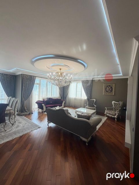 Satılır 3 otaqlı yeni tikili 168 m²