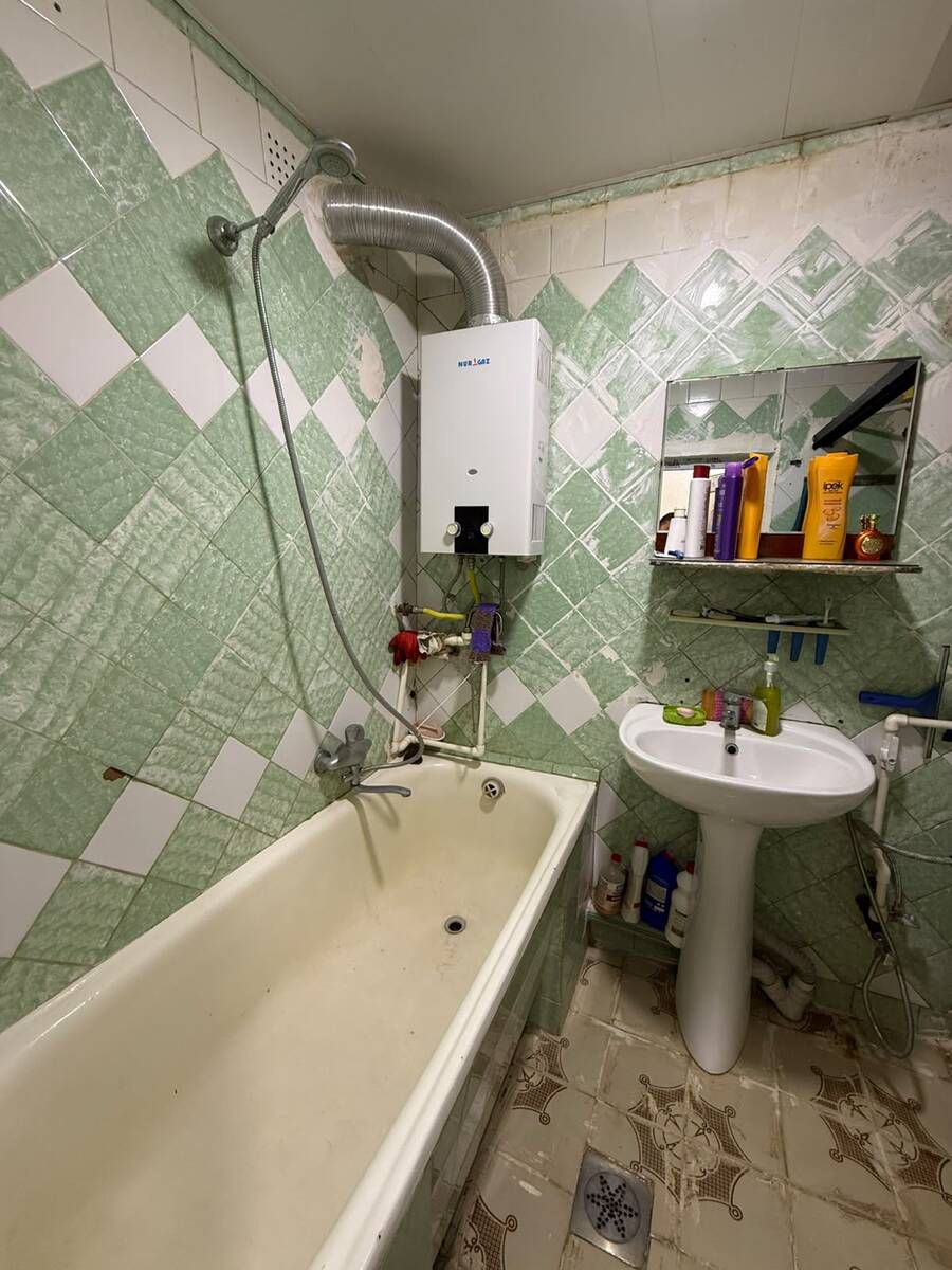 Satılır 2 otaqlı köhnə tikili 50 m² — Mənzil, Bakı (10)