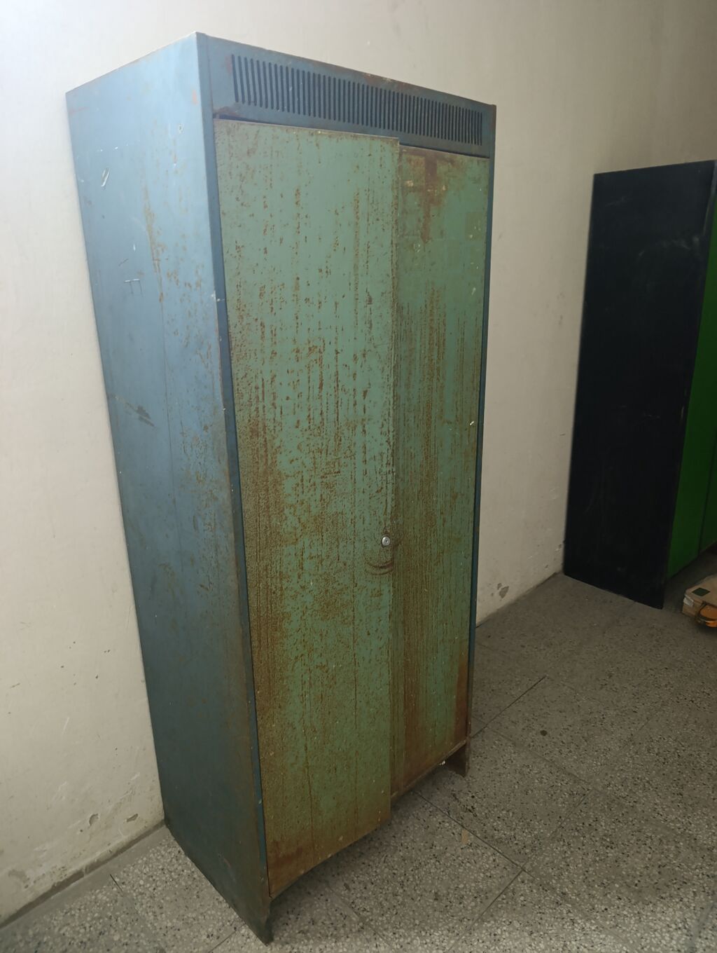 İşlənmiş, 2 qapılı, Rəngli, Dəmir, Açılan, Düz dolab — Mebel, Bakı (3)