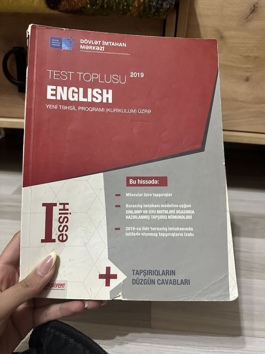 İngilis dili 1hissə test kitabı- içi təmiz cırığı yoxdur — Kitablar və jurnallar, Bakı