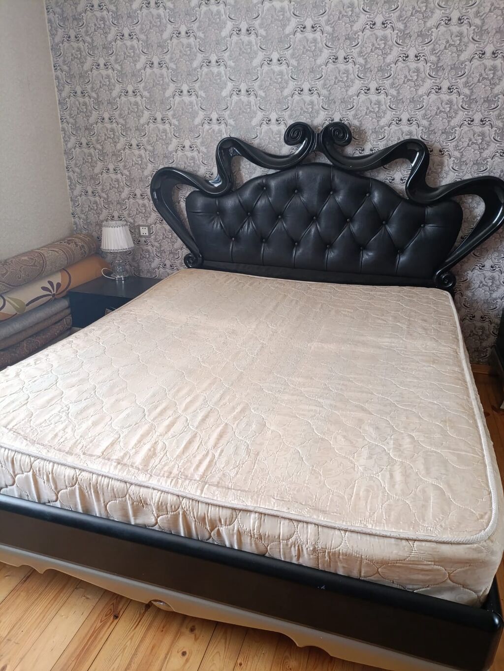Taxt təcili satılır 1 tumbası üstündə hədiyyə verilir. *Qiymət 170 — Mebel, Mehdiabad