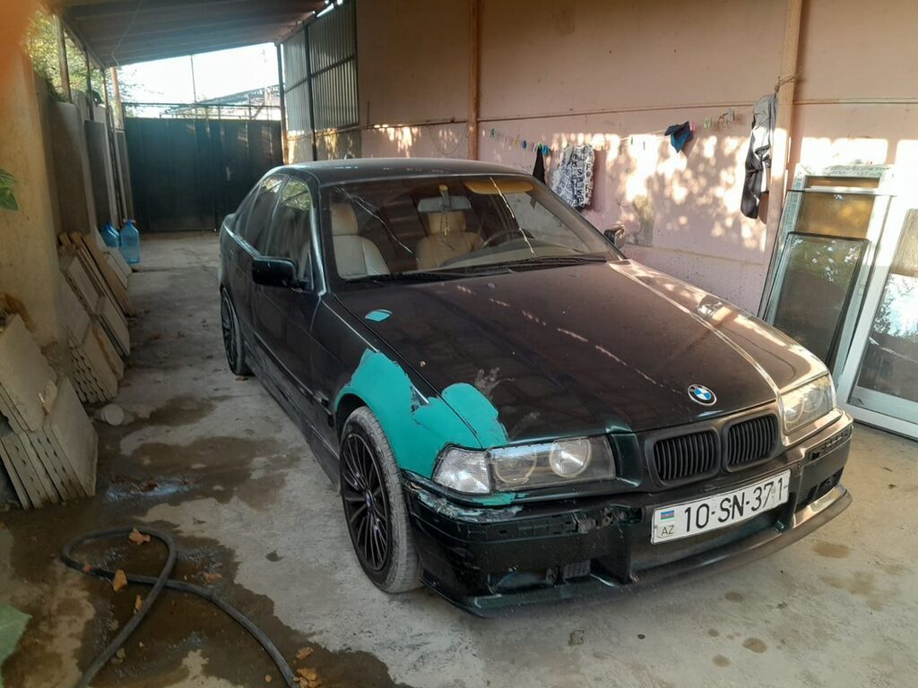 BMW 3 Series E36 sedan - Mühərrik: benzin, 6 silindir (şəhərdaxili — Avtomobillər, Masazır (7)