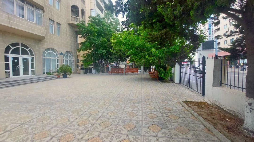 Satılır obyekt 1082 m² — Əmlak, Bakı (3)