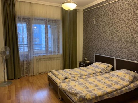İcarəyə verilir 3 otaqlı yeni tikili 130 m² — Bakı