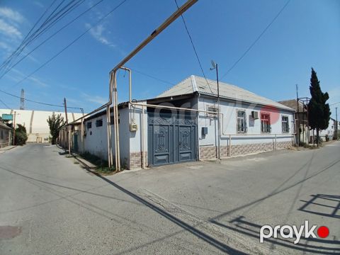 Satılır 4 otaqlı həyət evi/bağ evi 140 m²