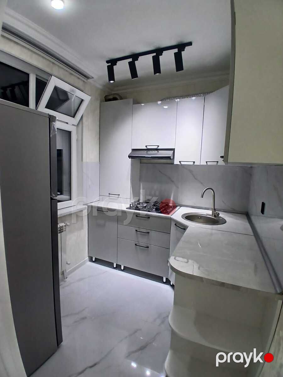 İcarəyə verilir 2 otaqlı köhnə tikili 50 m² — Mənzil, Bakı
