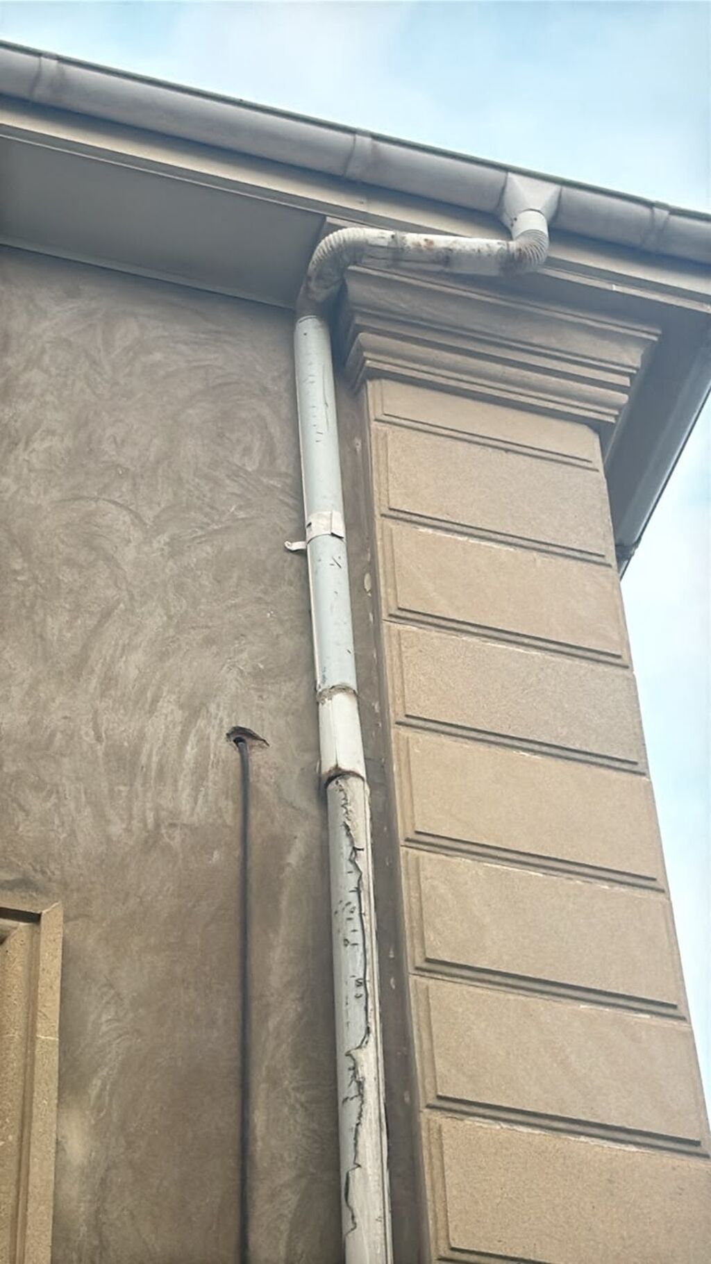 Yağış suları üçün dam oluk və yağmur borularının quraşdırılması və — Tikinti və təmir, Bakı (10)