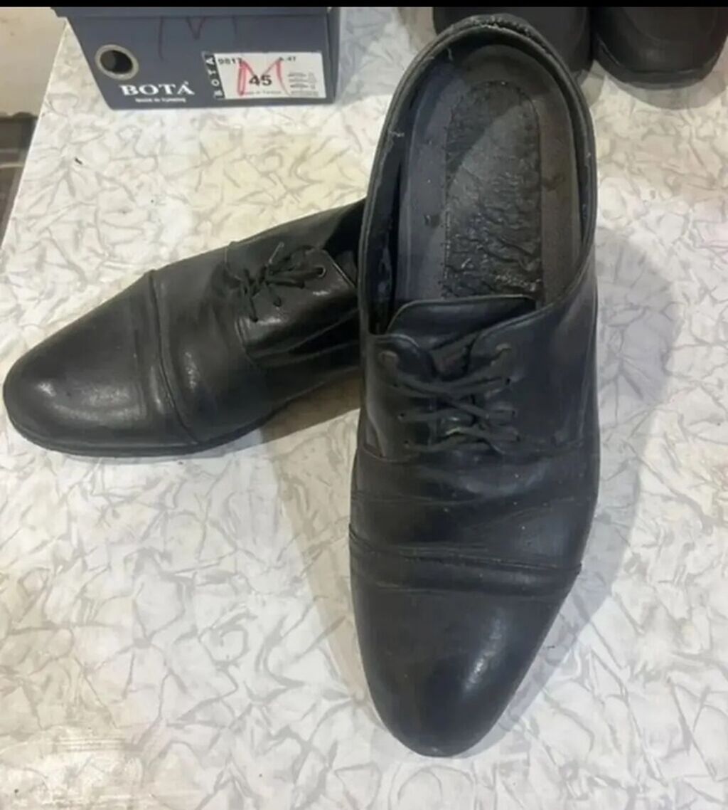 Məhsul: Kişi klassik ayaqqabısı - Rəng: Qara - Model: 3 dəlikli